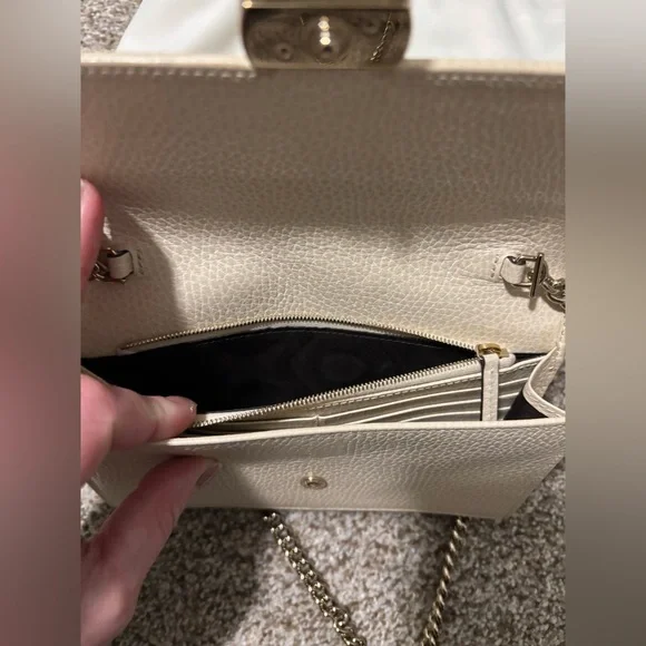 Authentic Gucci Interlocking G Chain Wallet - Picture 8 of 12